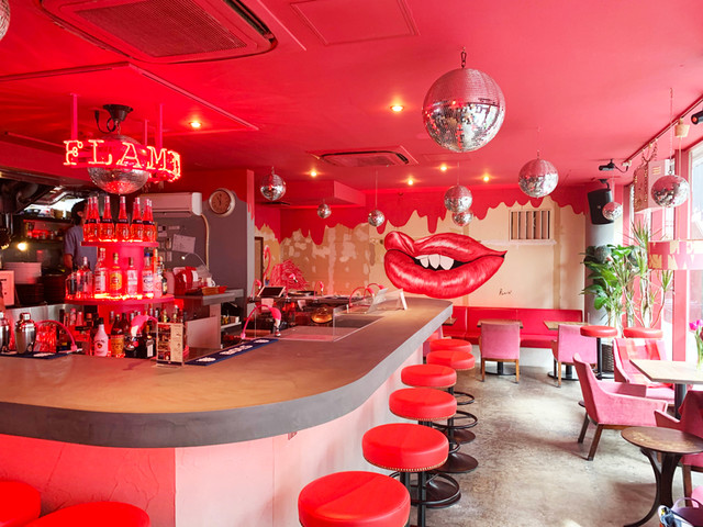 Instagram Worthy Photo Spots in Tokyo: Cafe Flamingo